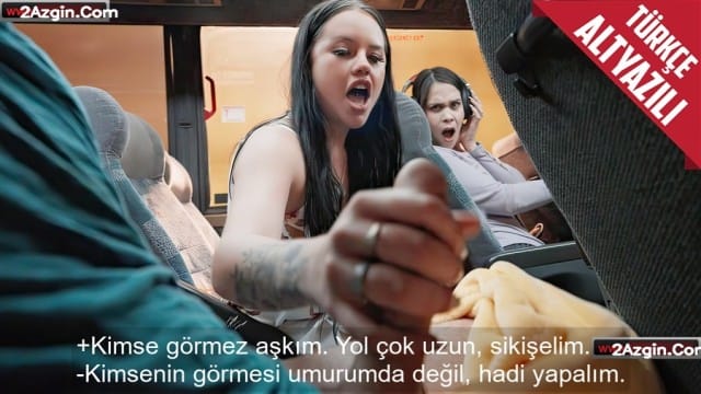 Kültür turuna çıkan çift otobüste sikişerek uzun yolda zaman geçirdi